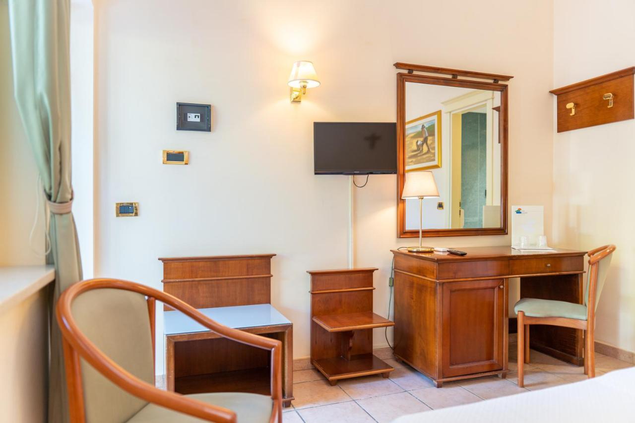 Hotel Santa Lucia Parghelia Esterno foto