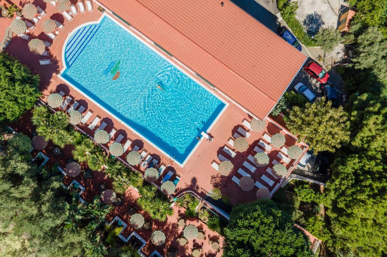 Hotel Santa Lucia Parghelia Esterno foto
