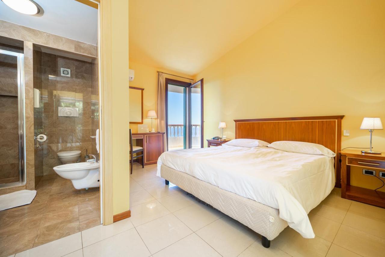 Hotel Santa Lucia Parghelia Esterno foto