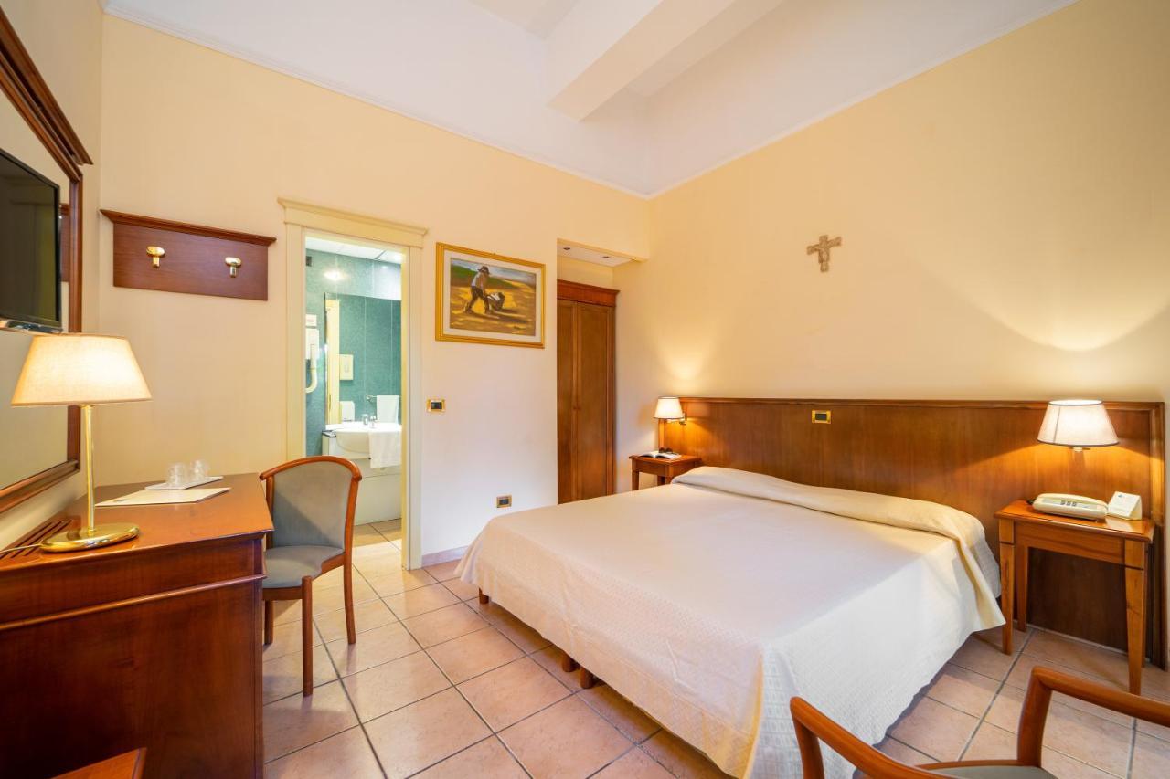 Hotel Santa Lucia Parghelia Esterno foto