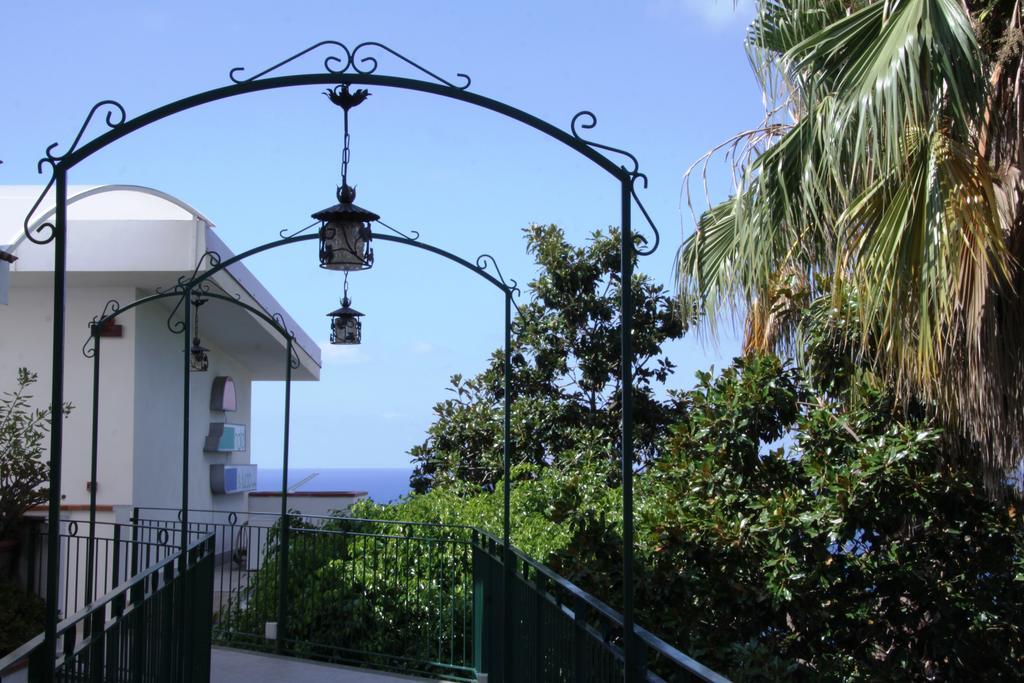 Hotel Santa Lucia Parghelia Esterno foto