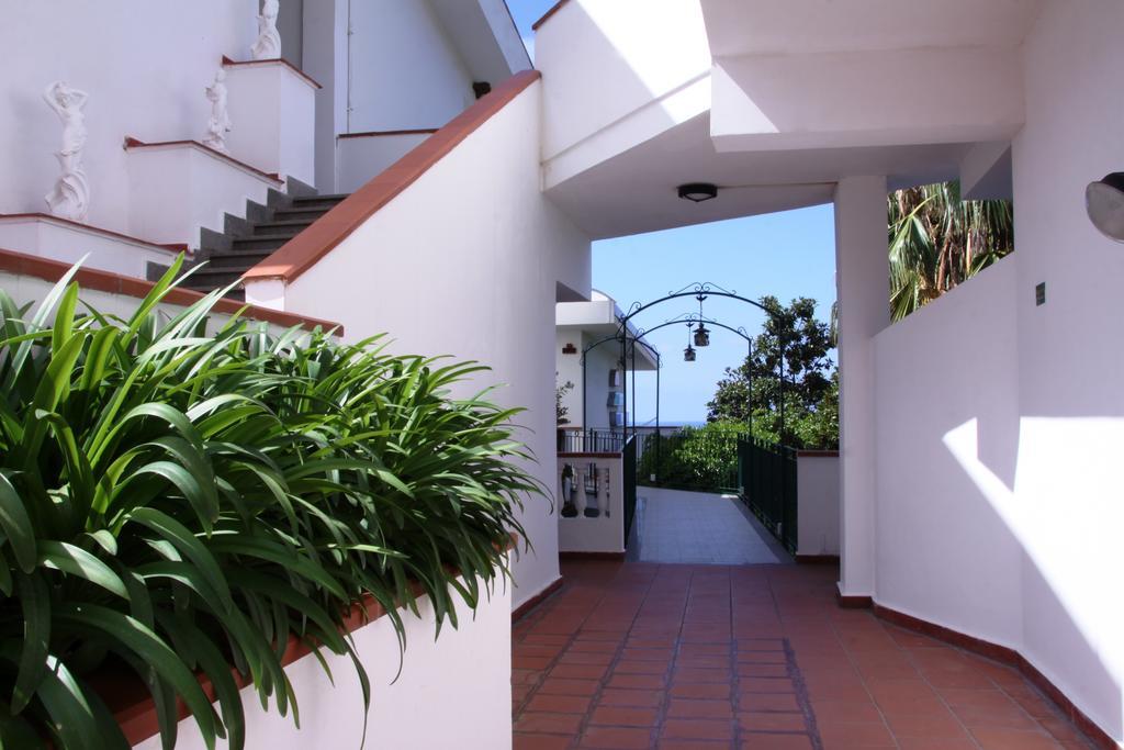 Hotel Santa Lucia Parghelia Esterno foto