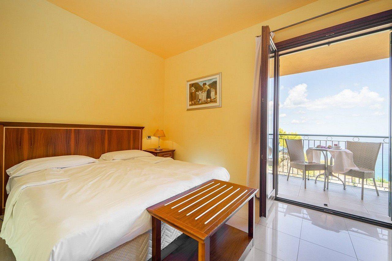 Hotel Santa Lucia Parghelia Esterno foto