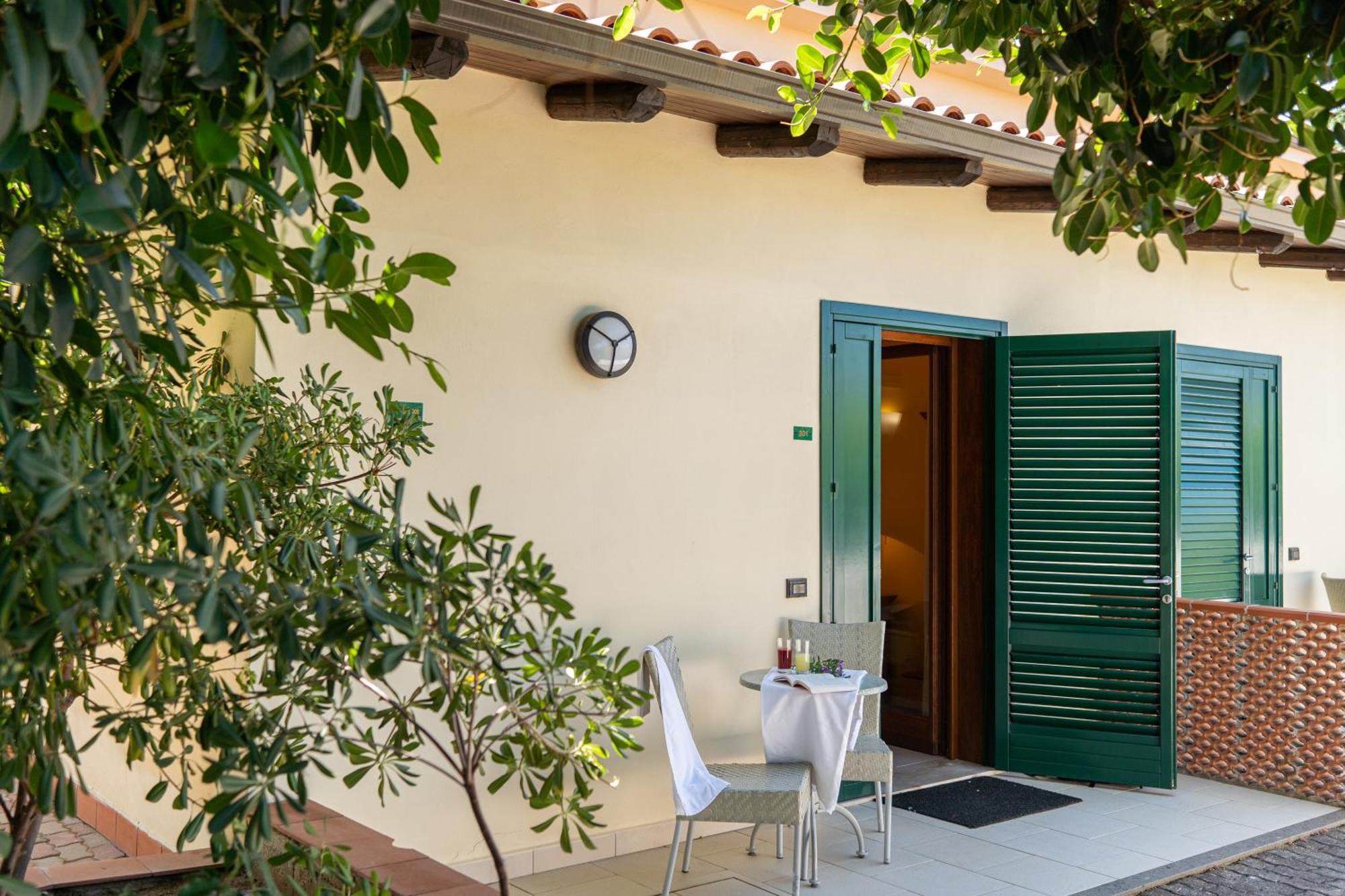 Hotel Santa Lucia Parghelia Esterno foto