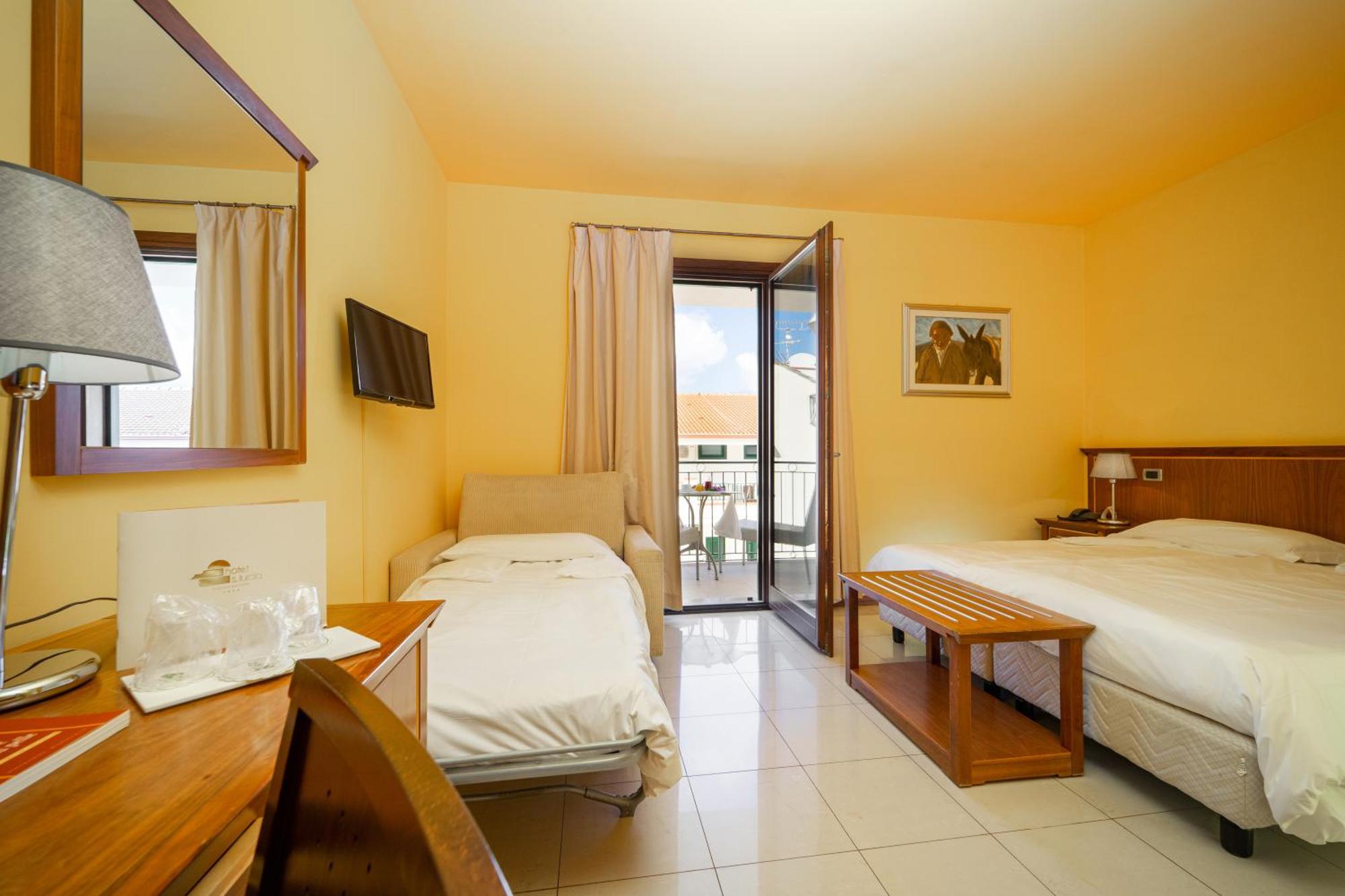 Hotel Santa Lucia Parghelia Esterno foto