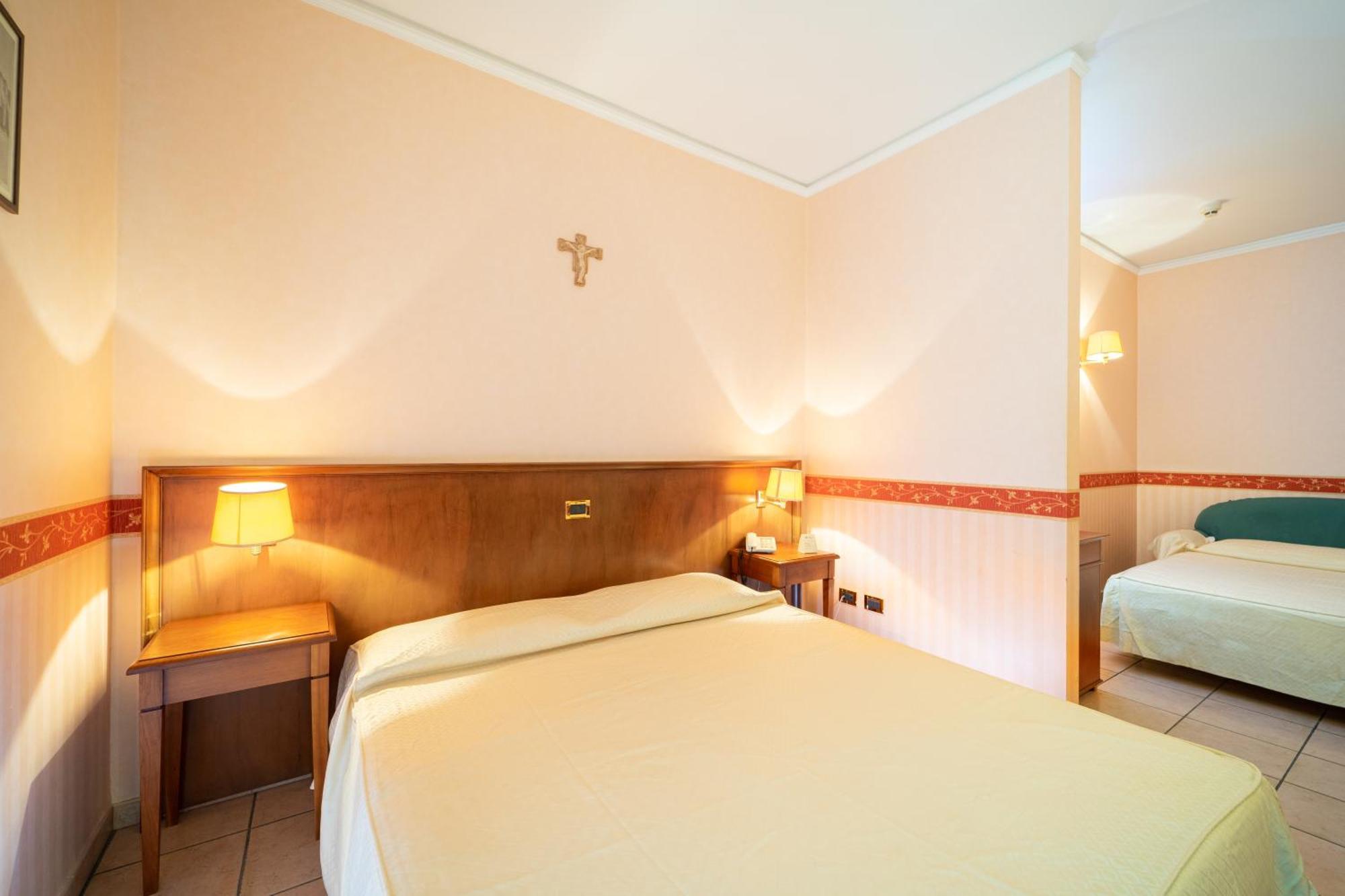 Hotel Santa Lucia Parghelia Esterno foto
