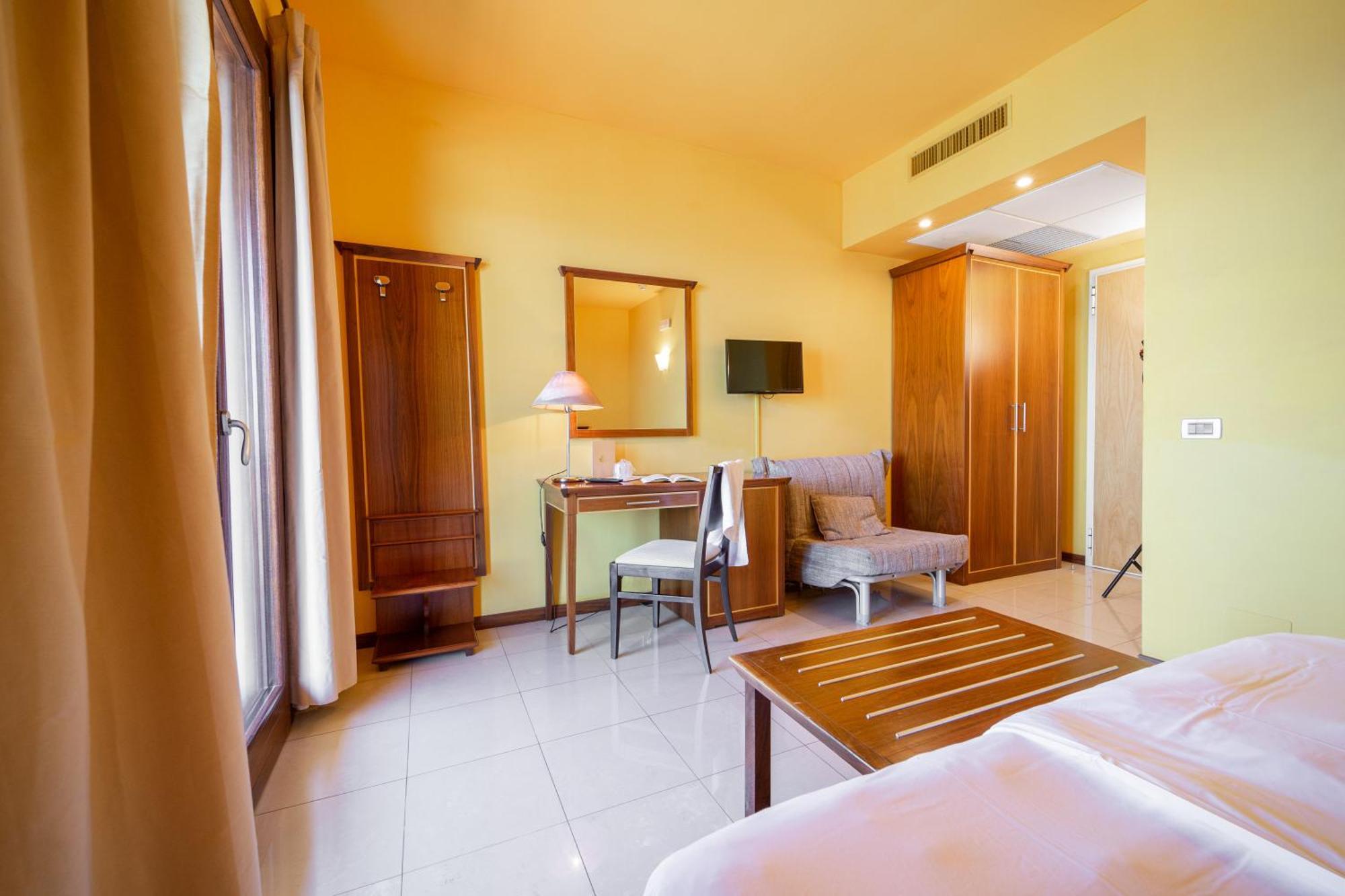 Hotel Santa Lucia Parghelia Esterno foto