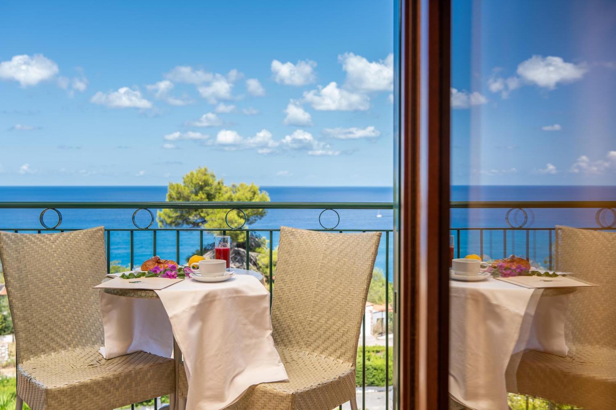 Hotel Santa Lucia Parghelia Esterno foto