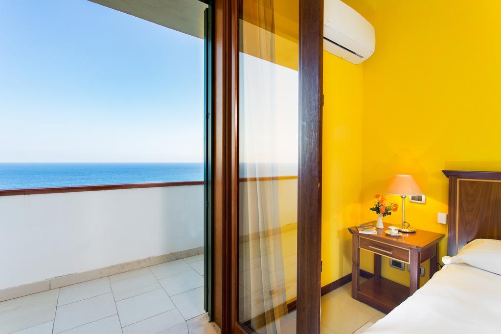 Hotel Santa Lucia Parghelia Esterno foto
