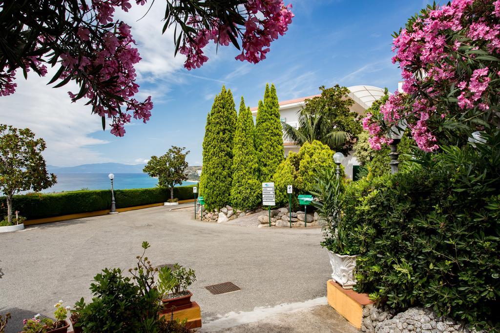 Hotel Santa Lucia Parghelia Esterno foto