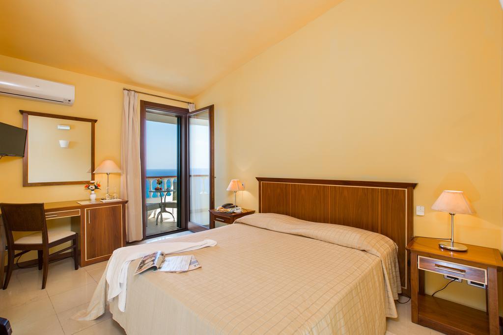 Hotel Santa Lucia Parghelia Esterno foto